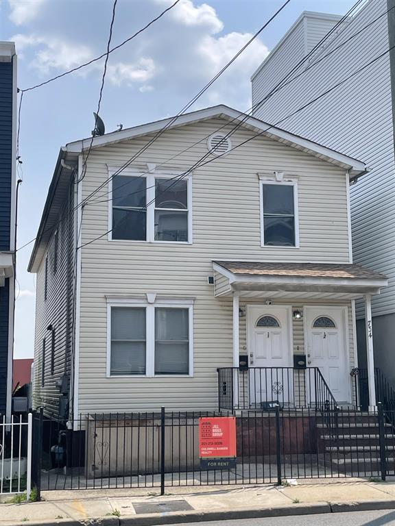734 GARFIELD AVE #2
